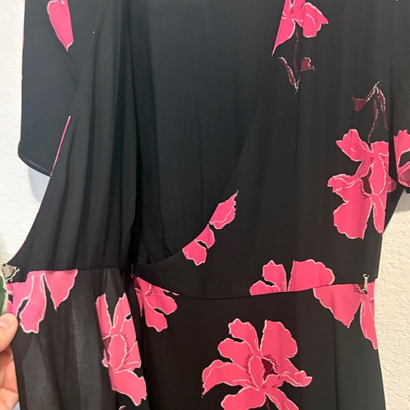 Alfani Black belted wrap Dress with Pink Floral Design 8 - Picture 5 of 7